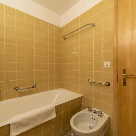 Chesa Panorama - Celerina Apartamento *